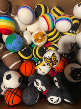 Load image into Gallery viewer, Dryer Balls