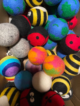 Load image into Gallery viewer, Dryer Balls