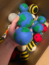 Load image into Gallery viewer, Dryer Balls